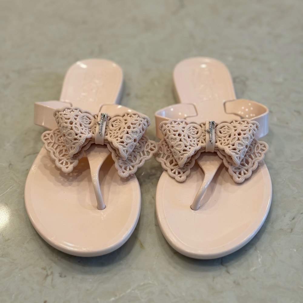 Salvatore Ferragamo Bow Sandals